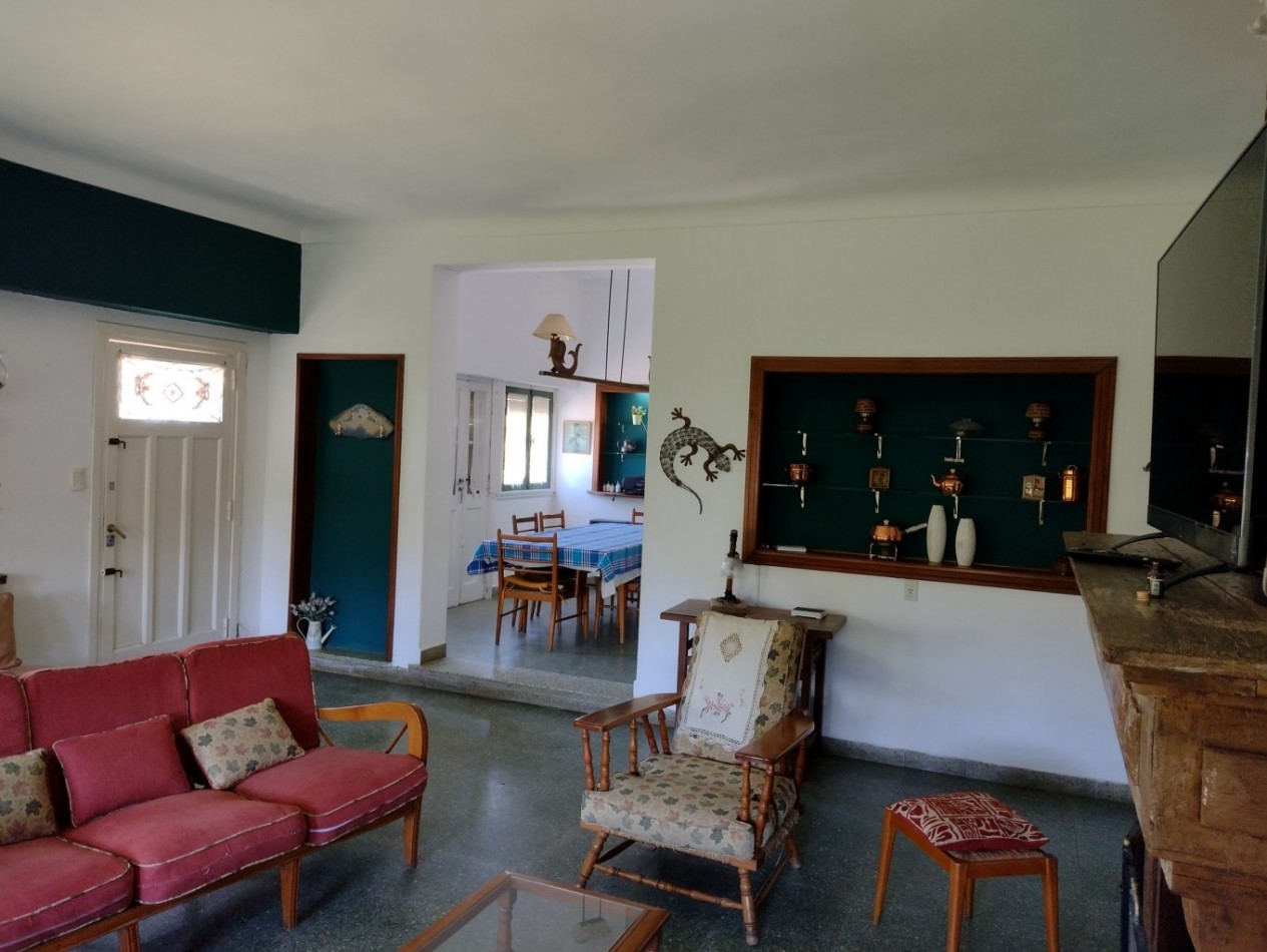 200 - HERMOSO CHALET A 2 CUADRAS DEL MAR EN PINAMAR 