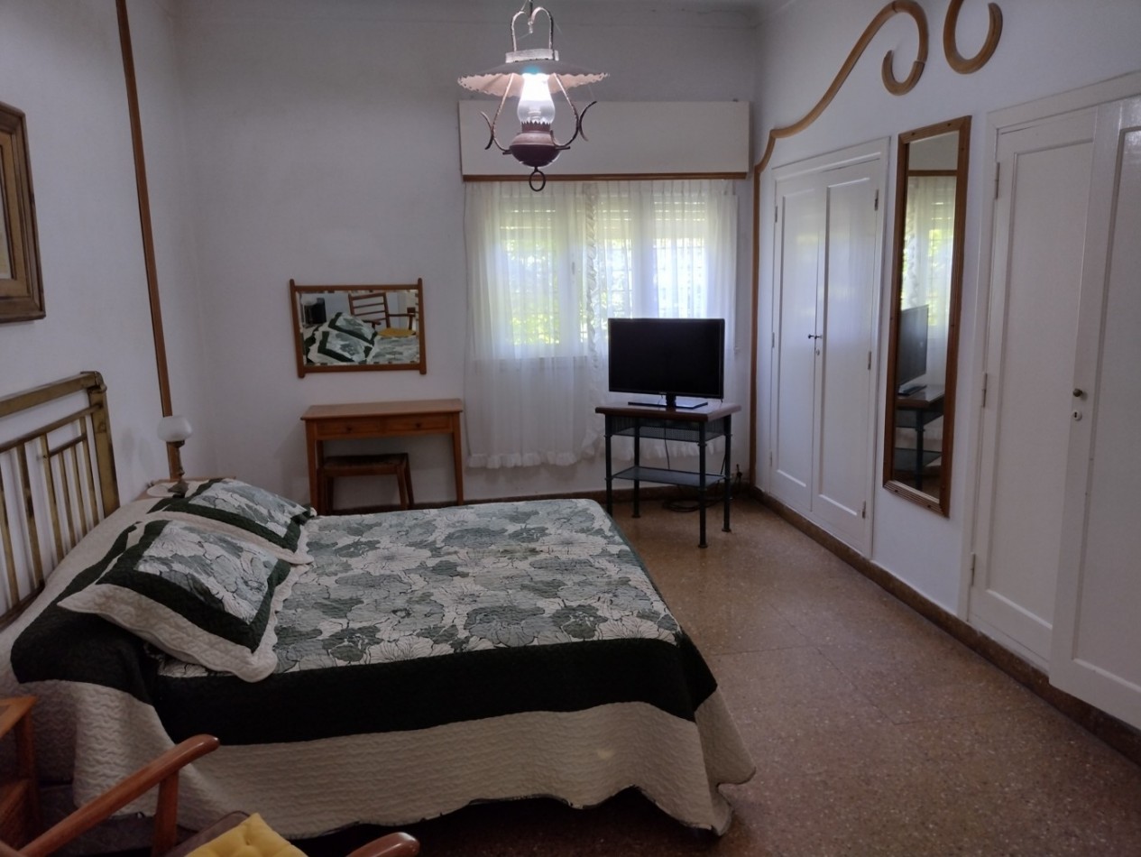 200 - HERMOSO CHALET A 2 CUADRAS DEL MAR EN PINAMAR 