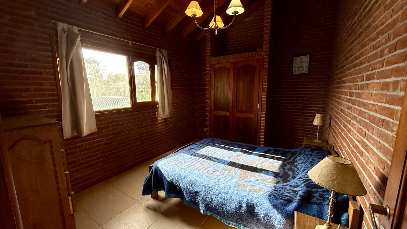 61 - Rosales y Azopardo (Esquina)