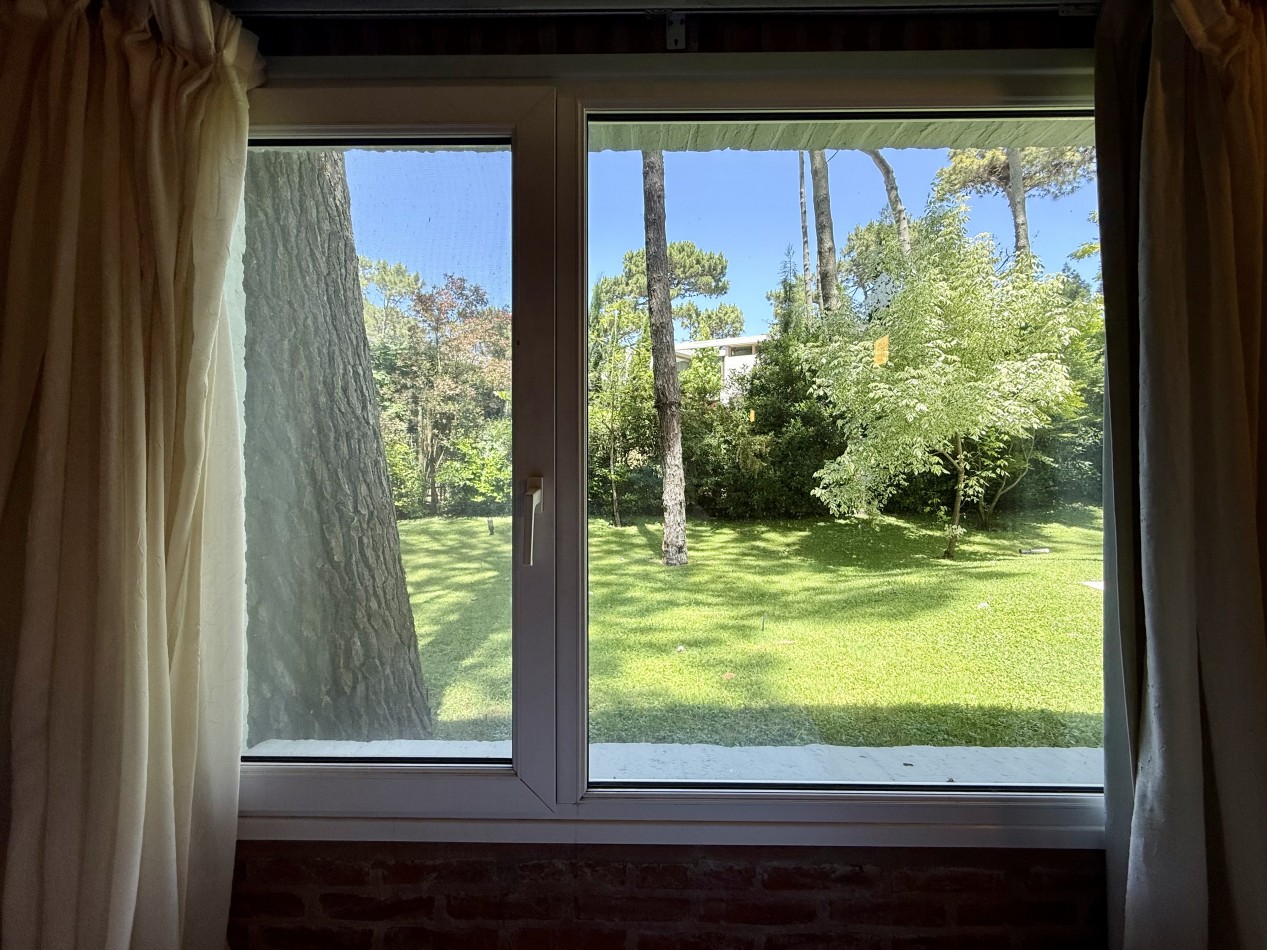 EXCELENTE CASA EN VENTA EN CARILO