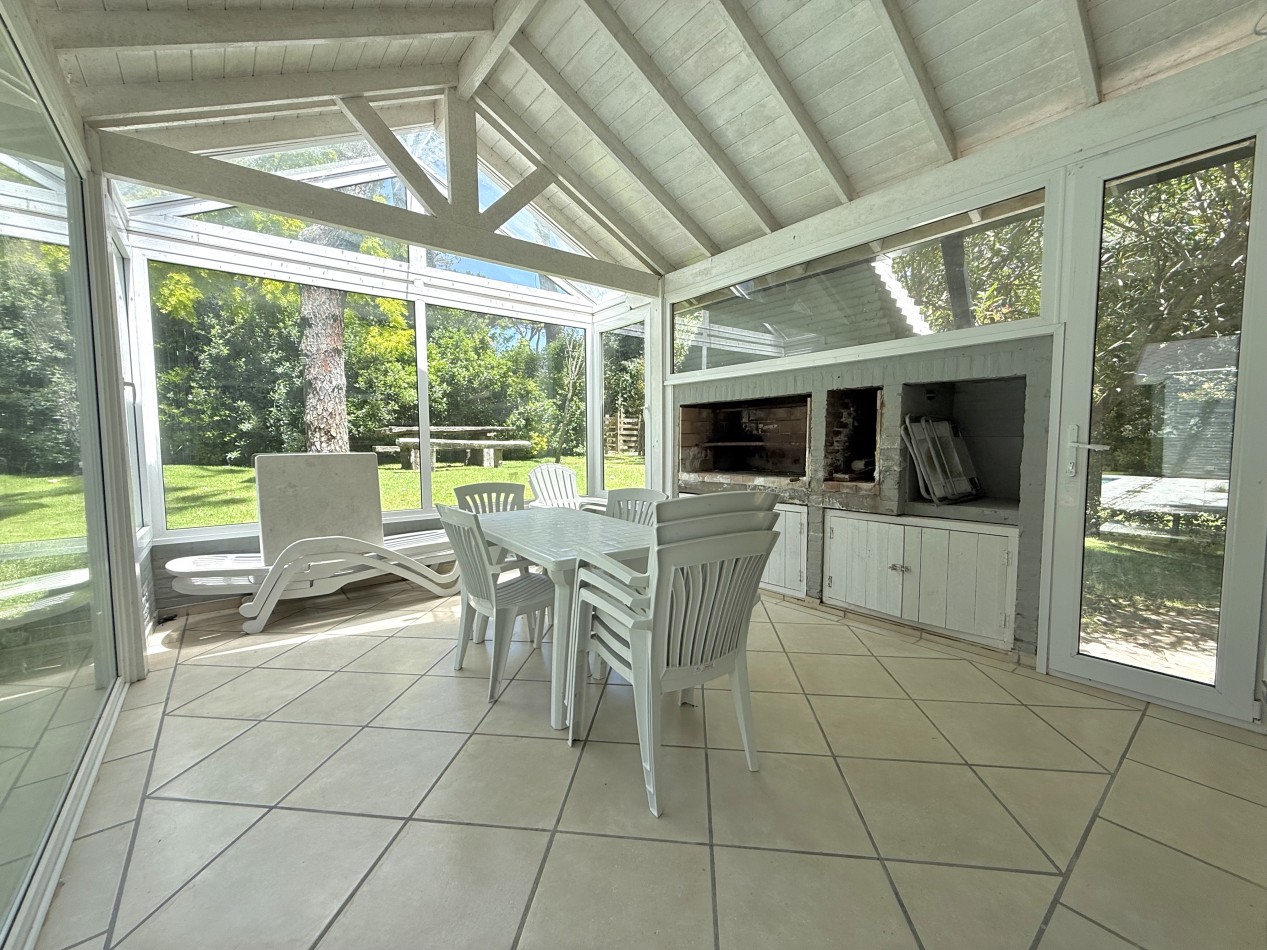 EXCELENTE CASA EN VENTA EN CARILO