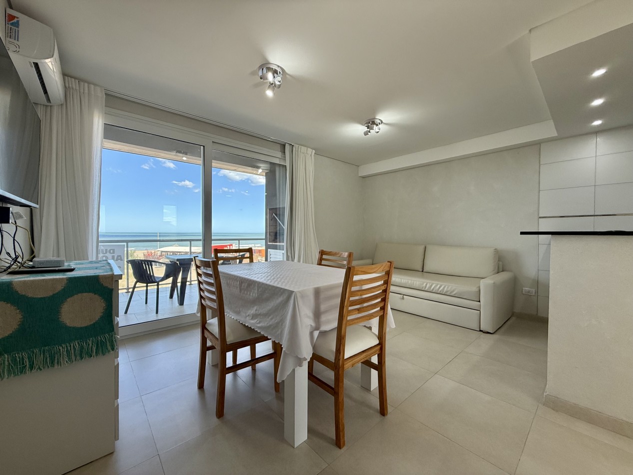 Departamento totalmente equipado frente al mar