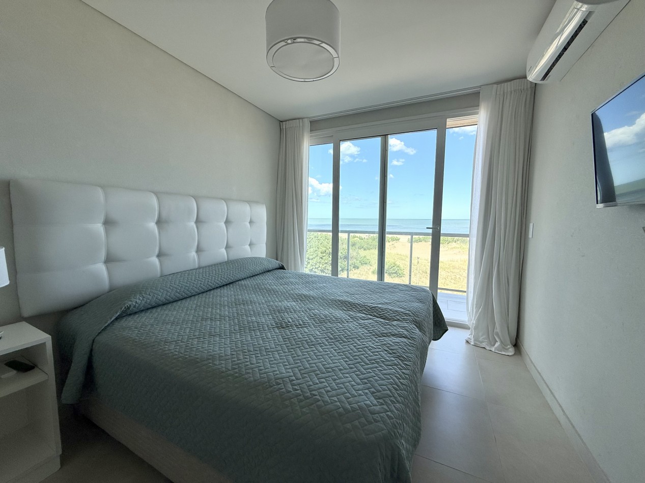 Departamento totalmente equipado frente al mar