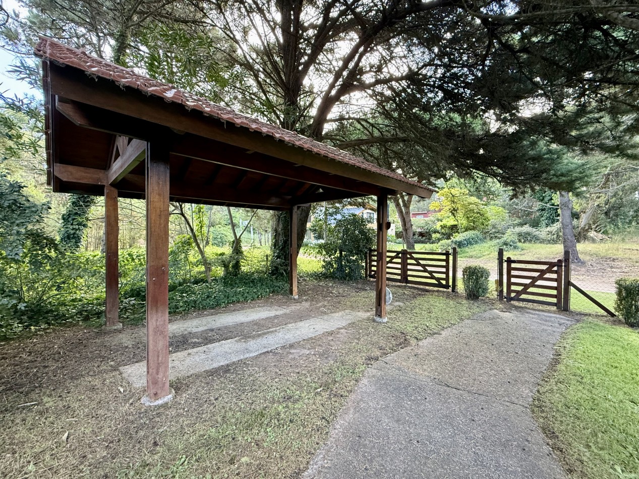 CASAS A METROS DE CARILO EN ZONA DE BUEN PINAR