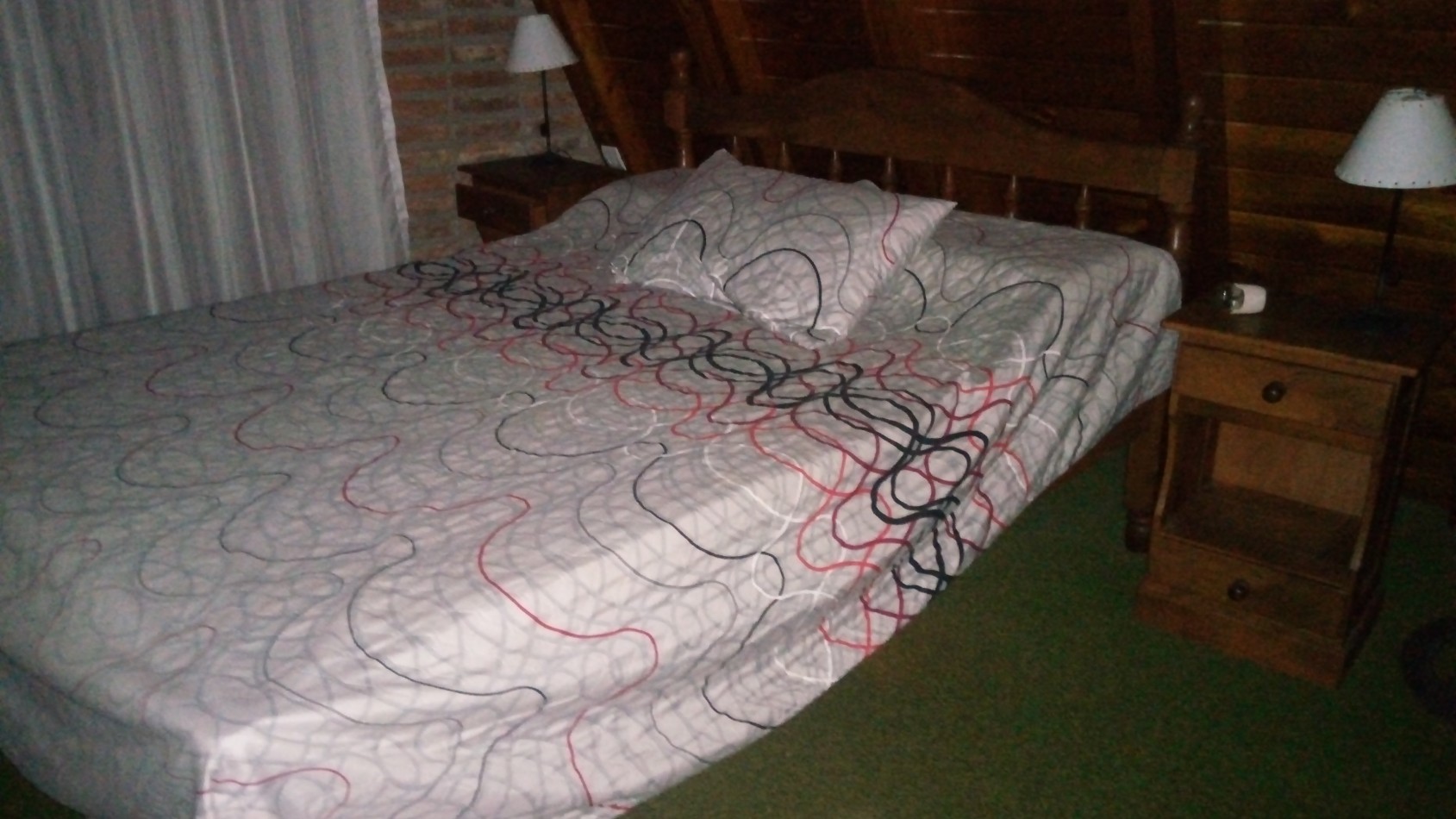 CASA ALPINA SOBRE AVENIDA ESPORA - ZONA COMERCIAL-MULTIFAMILIAR-HOTELERA