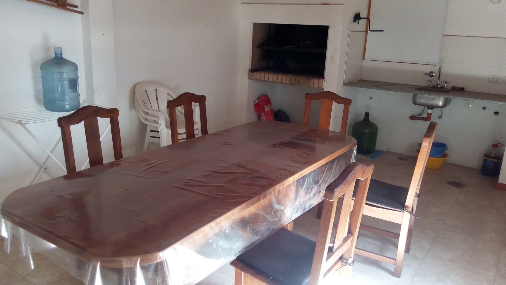 CASA ALPINA SOBRE AVENIDA ESPORA - ZONA COMERCIAL-MULTIFAMILIAR-HOTELERA