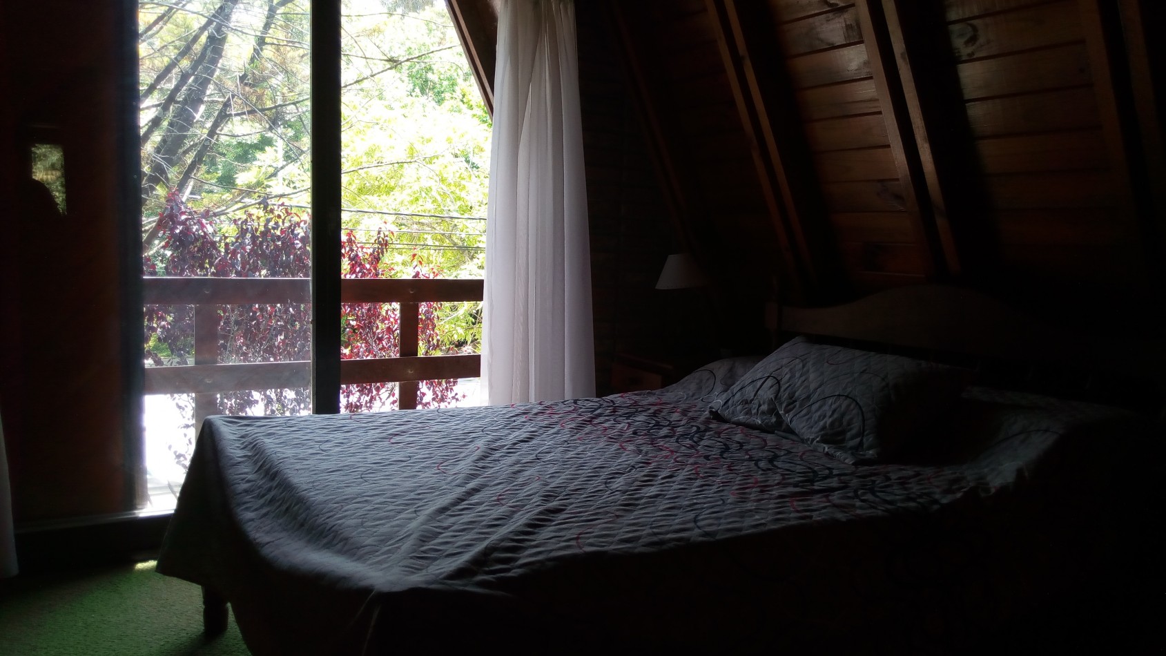 CASA ALPINA SOBRE AVENIDA ESPORA - ZONA COMERCIAL-MULTIFAMILIAR-HOTELERA