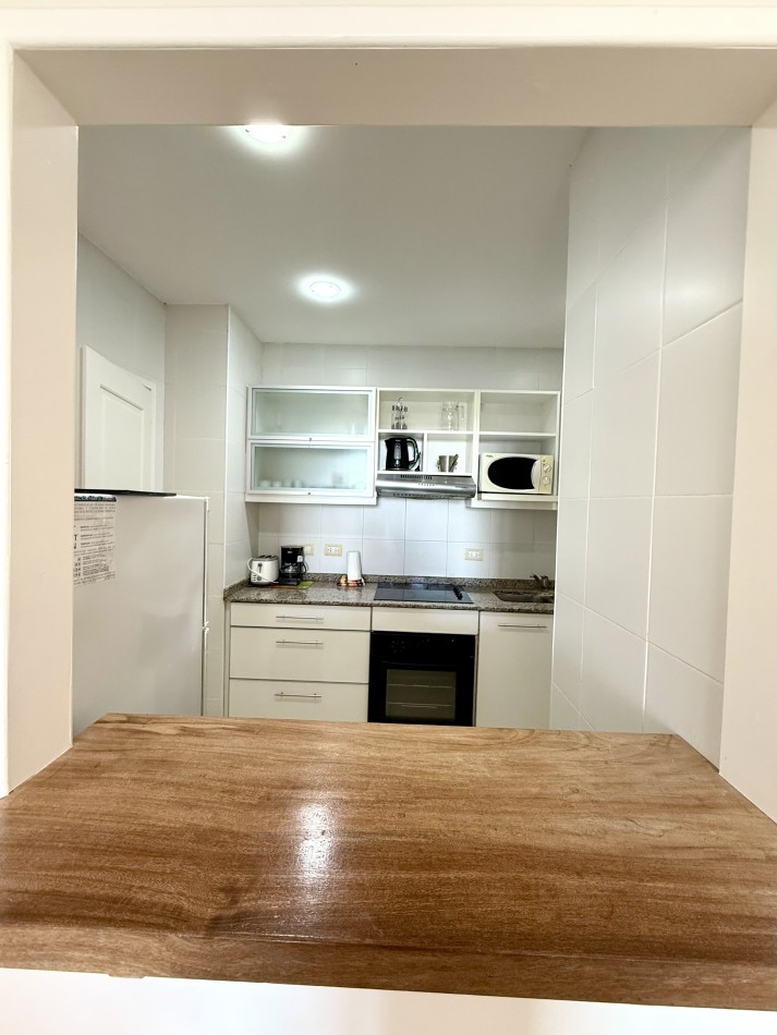 Departamento de 3 ambientes frente al mar