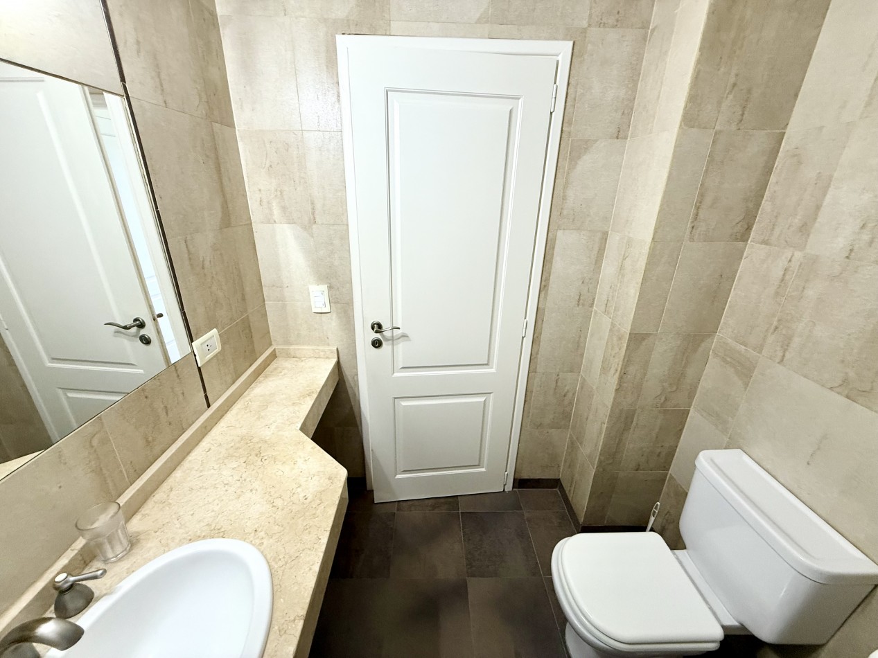 Departamento de 3 ambientes frente al mar