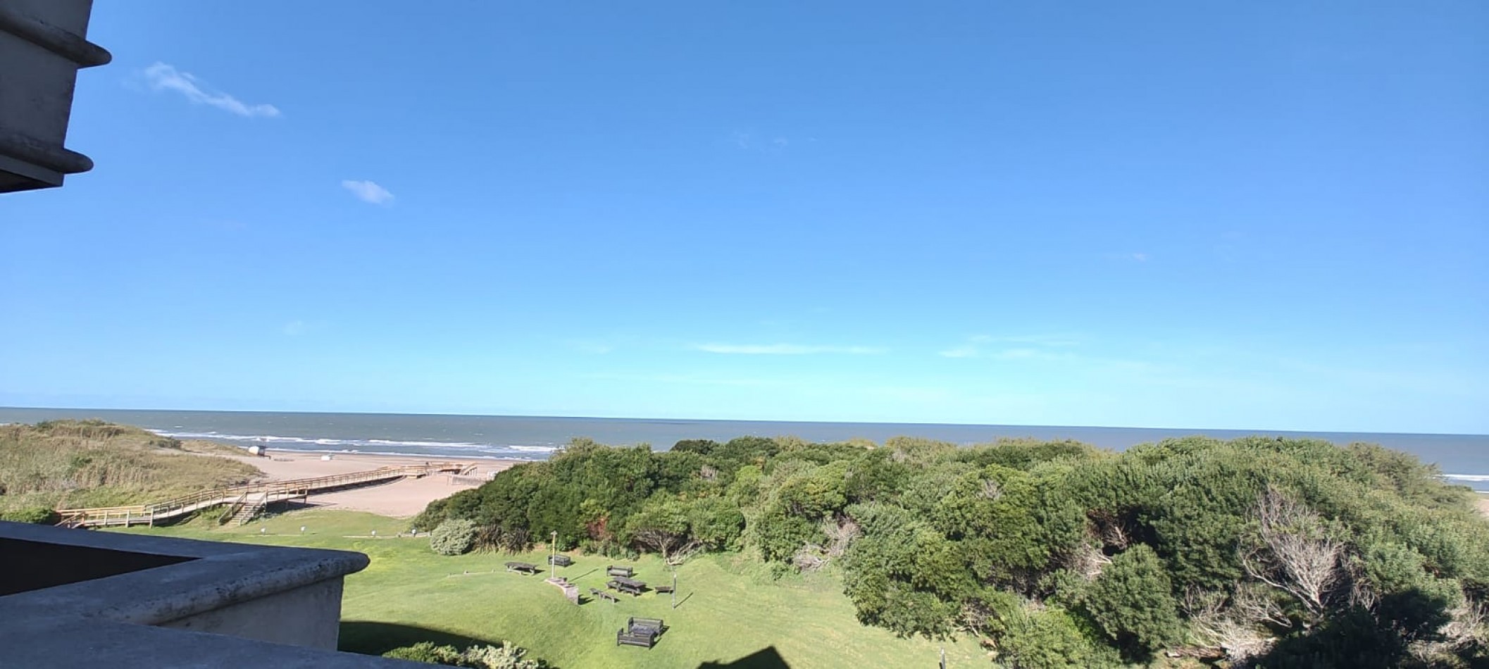 Departamento de 3 ambientes frente al mar