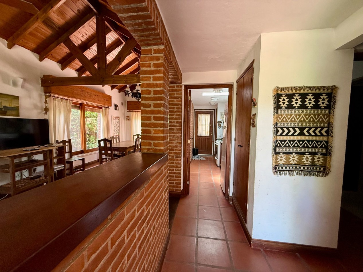 4 - Chalet en venta sobre Halcon casi Seaver