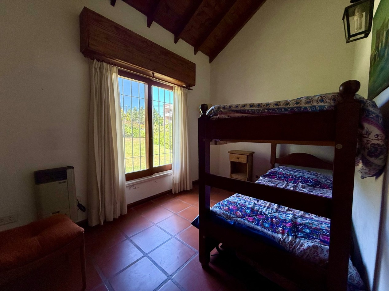 4 - Chalet en venta sobre Halcon casi Seaver