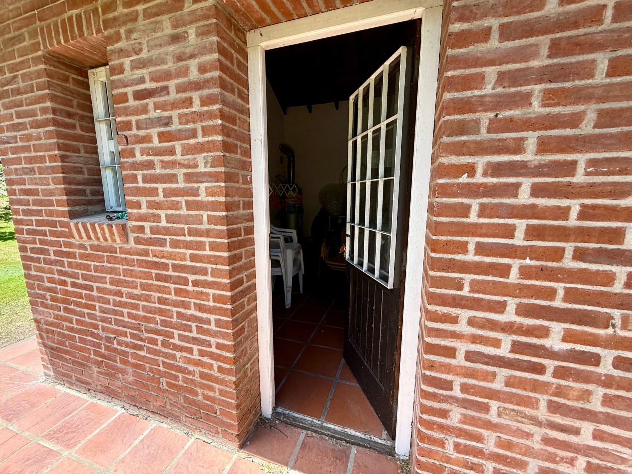 4 - Chalet en venta sobre Halcon casi Seaver