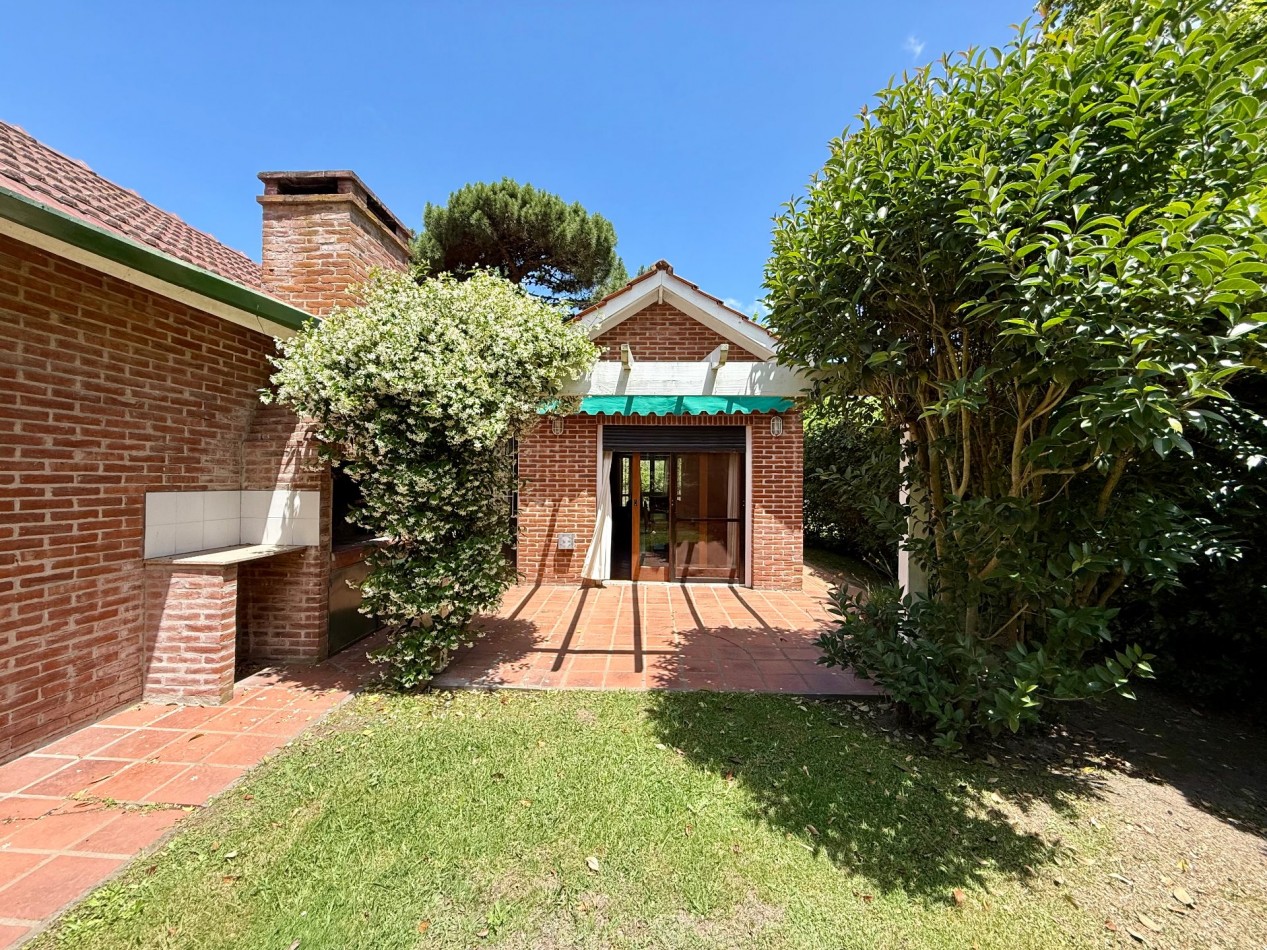 4 - Chalet en venta sobre Halcon casi Seaver