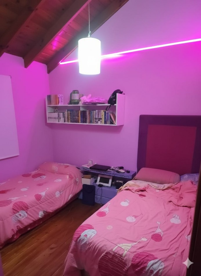 CASA TIPO DUPLEX EN MAR DE OSTENDE CON PILETA
