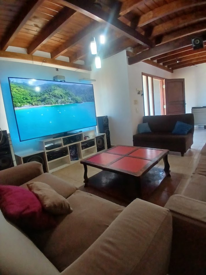 CASA TIPO DUPLEX EN MAR DE OSTENDE CON PILETA