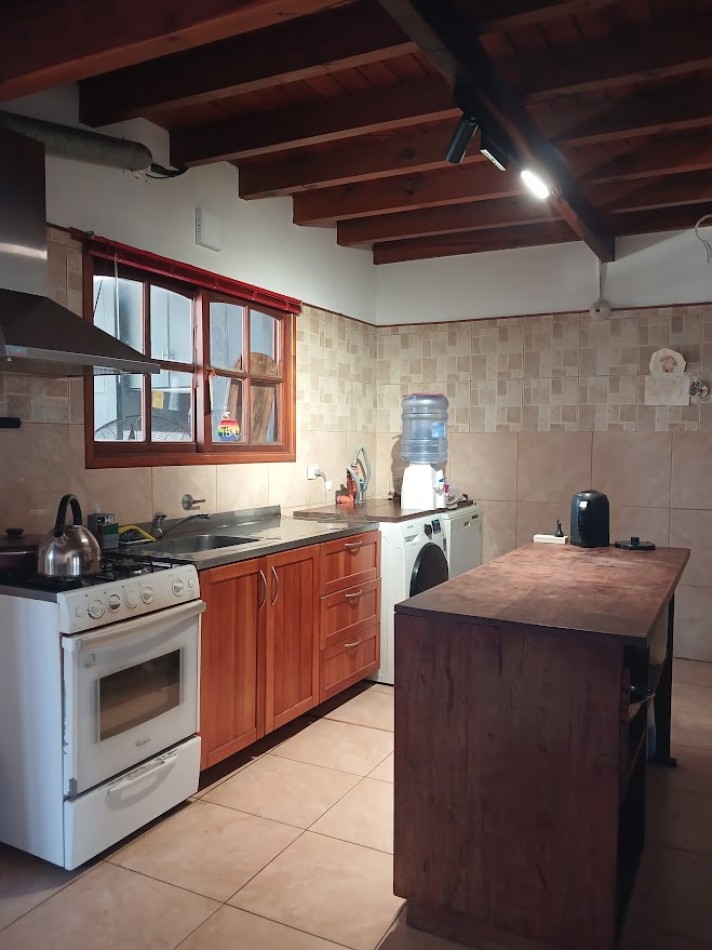 CASA TIPO DUPLEX EN MAR DE OSTENDE CON PILETA