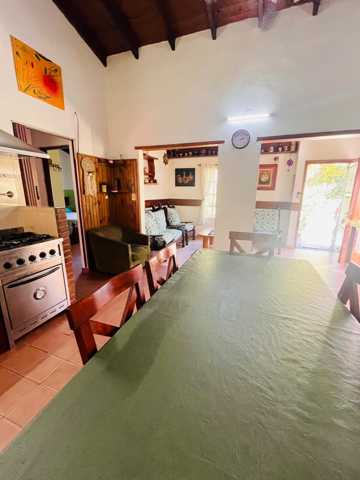 Casa en Segui entre Esparza y Urquiza