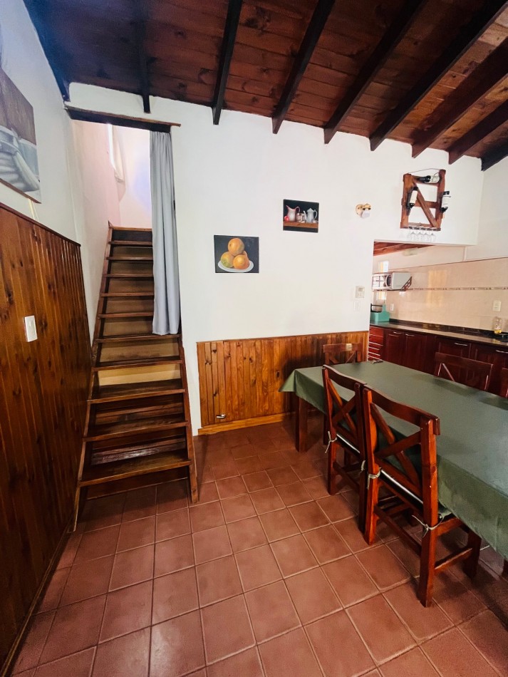 Casa en Segui entre Esparza y Urquiza