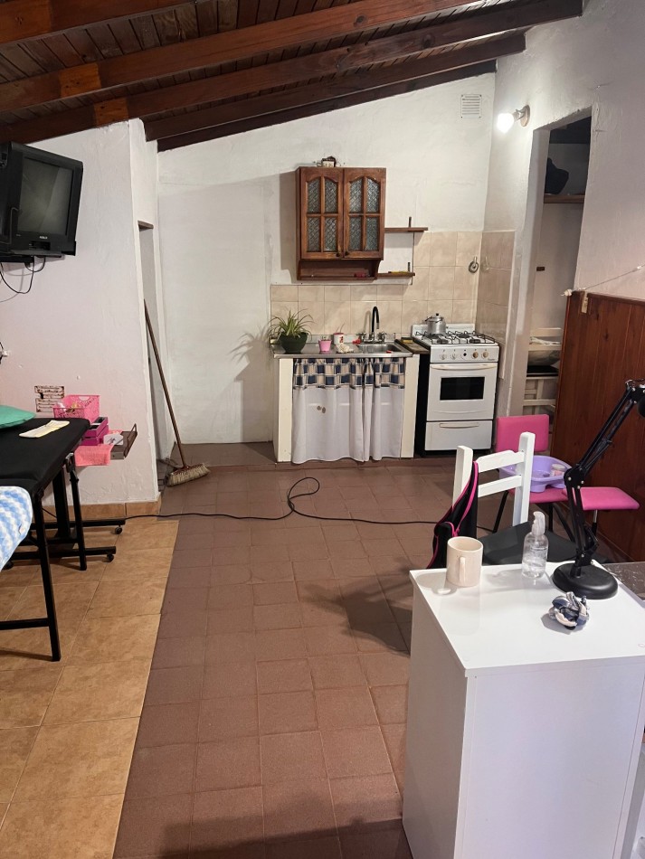 Casa en Segui entre Esparza y Urquiza