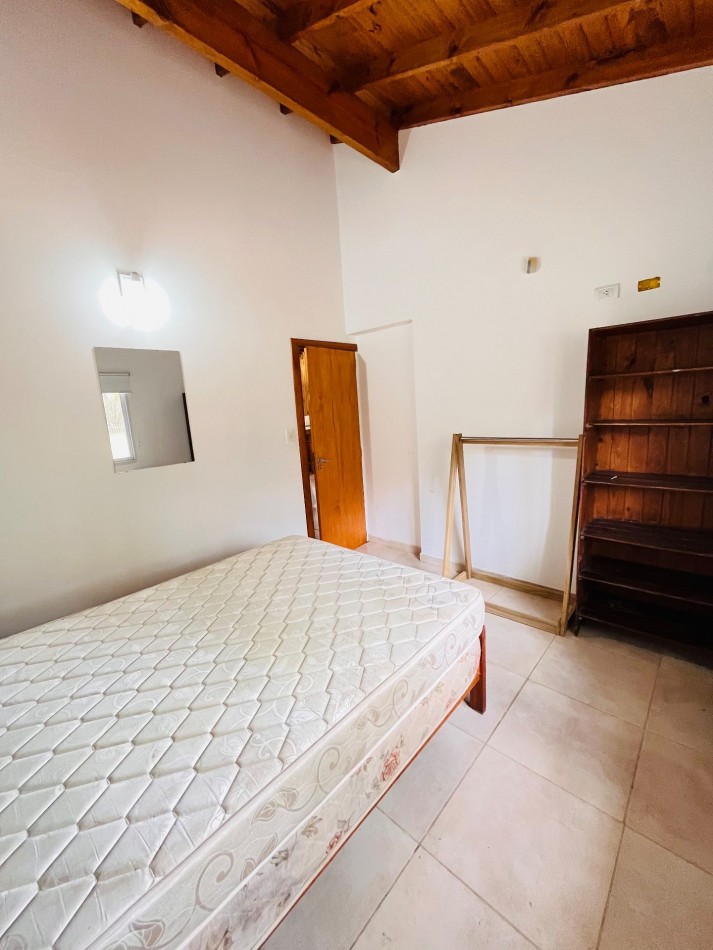 CASA EN ZONA "LOMAS DE VALERIA"