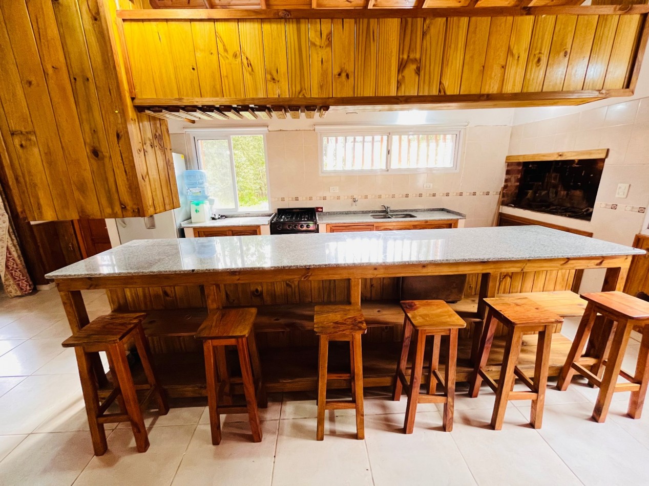 CASA EN ZONA "LOMAS DE VALERIA"