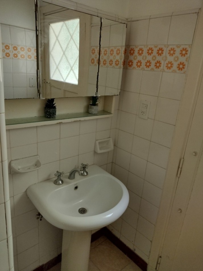 200 - HERMOSO CHALET A 2 CUADRAS DEL MAR EN PINAMAR 