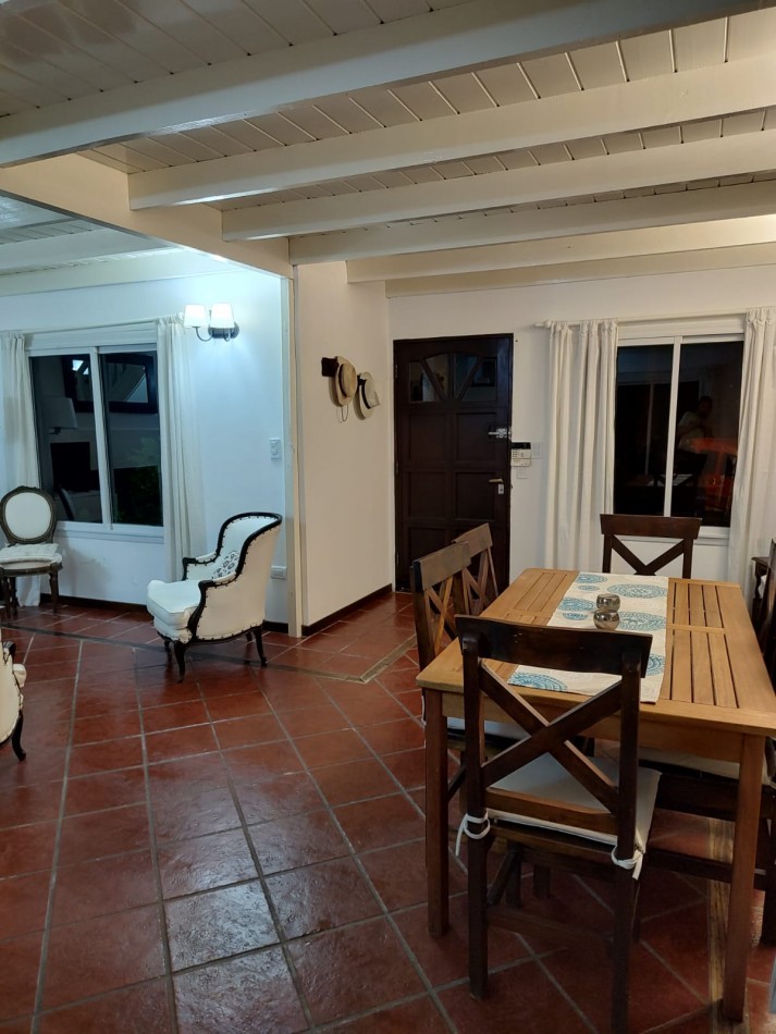 CHALET EN VENTA ZONA CENTRO VALERIA DEL MAR