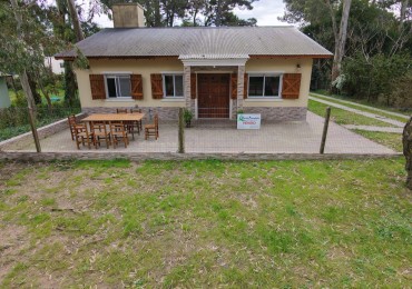 CASA EN ZONA "LOMAS DE VALERIA"